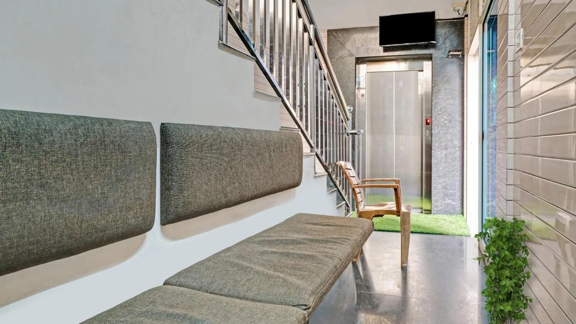 Hotel O Chaitanaya Inn Infopark Kochi Muttam  Muttam (Ernakulam)