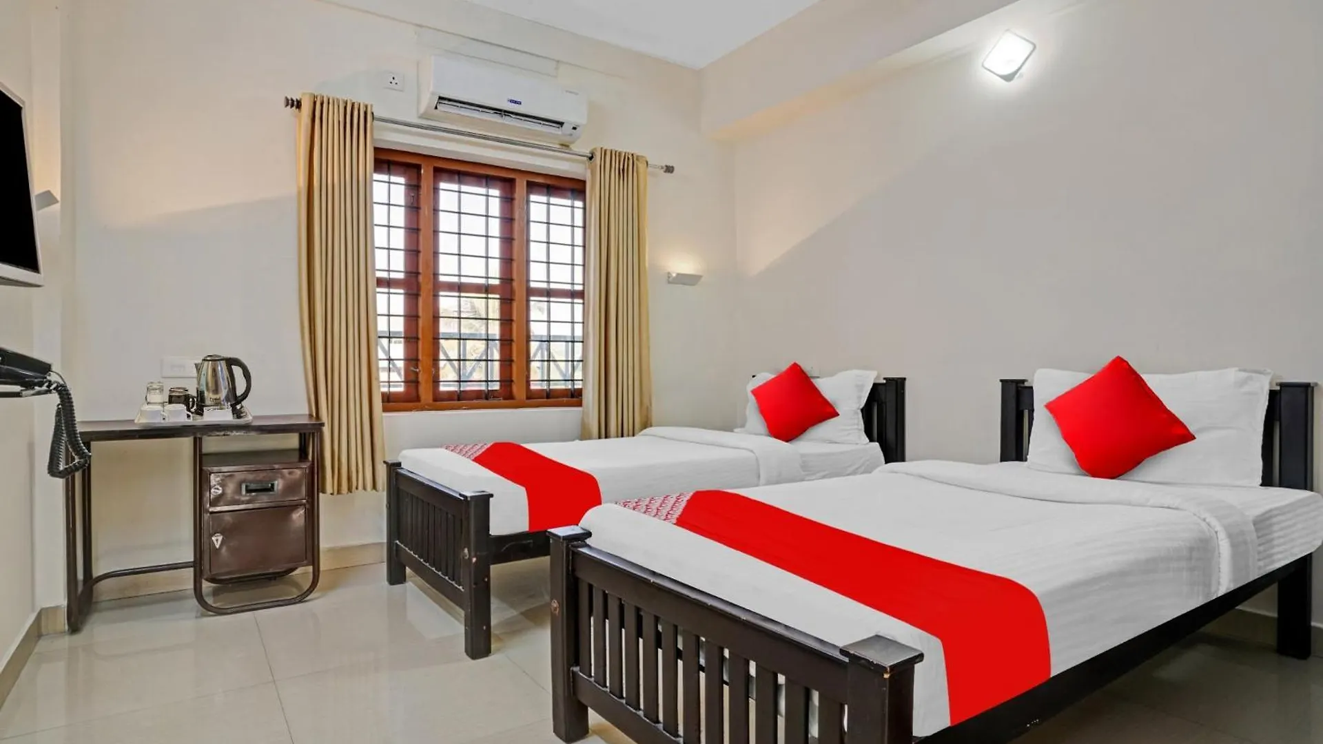 Hotel O Chaitanaya Inn Infopark Kochi Muttam  3*, Muttam (Ernakulam)